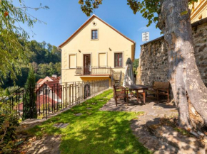  Holiday Home Podhradí  Локет